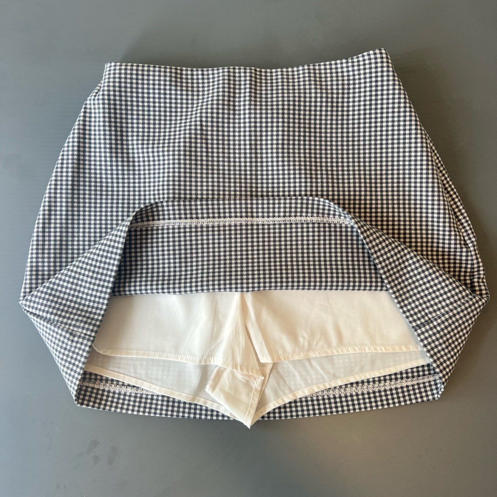 Dark grey and White Checkered Mini Skort - Picture 2 of 5